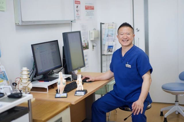 院長紹介IMG｜リハビリ｜スポーツ医学による捻挫・骨折・肉離れからの競技復帰｜中整 整形外科スポーツメディスンクリニック